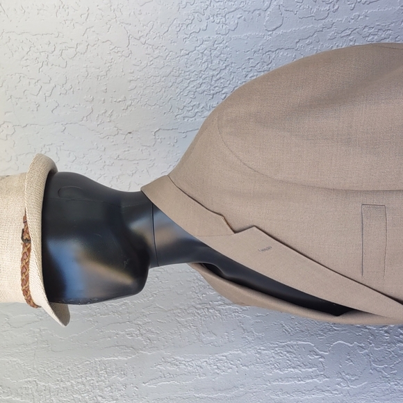 WIMBLEDON OF ENGLAND MEN'S VINTAGE GOLD BUTTON LUXURY BLAZER (COSTA RICA) - Picture 1 of 17